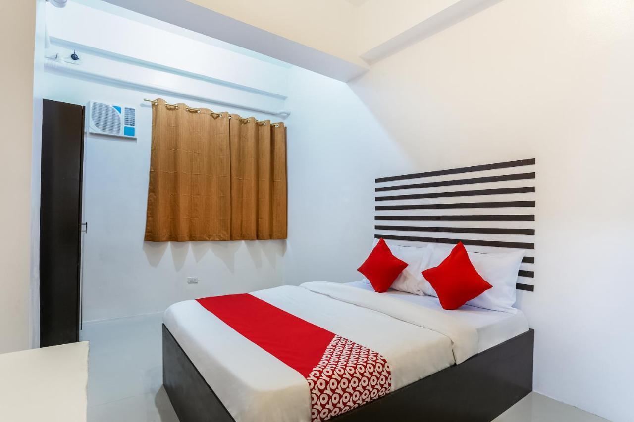 Oyo 505 Jardin Suites Manila Kültér fotó